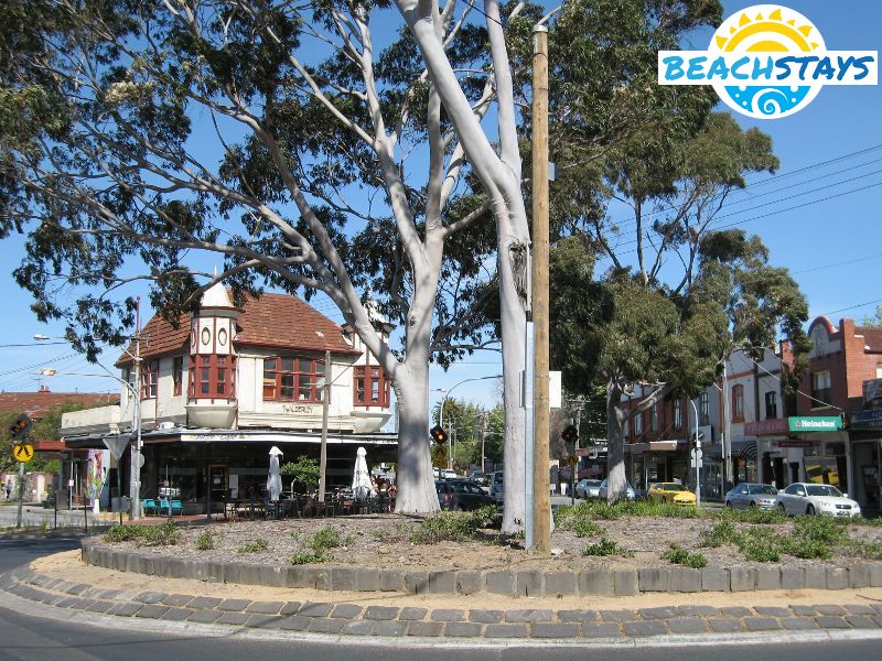 Corner of Glen Huntly Road and Ormond Road